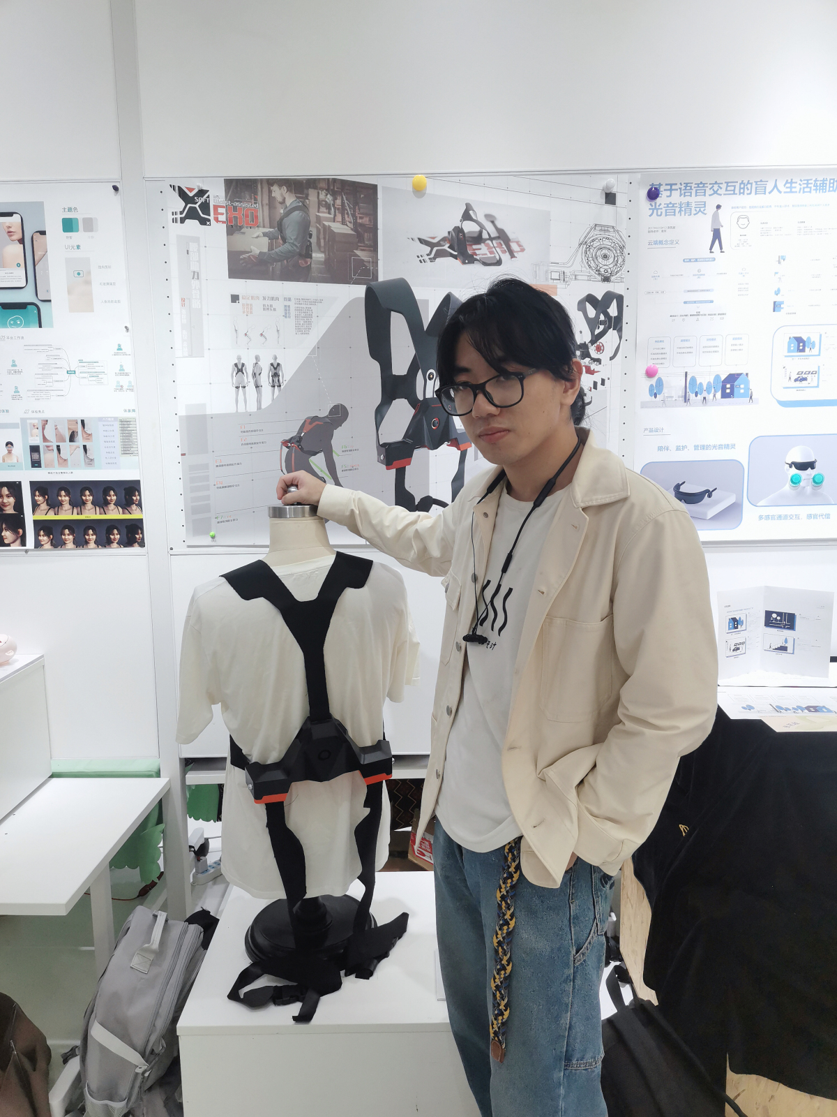 2021 undergraduate graduation design works，Graduation exhibition，School of Design, Hunan University ，Assist exoskeleton，robot，