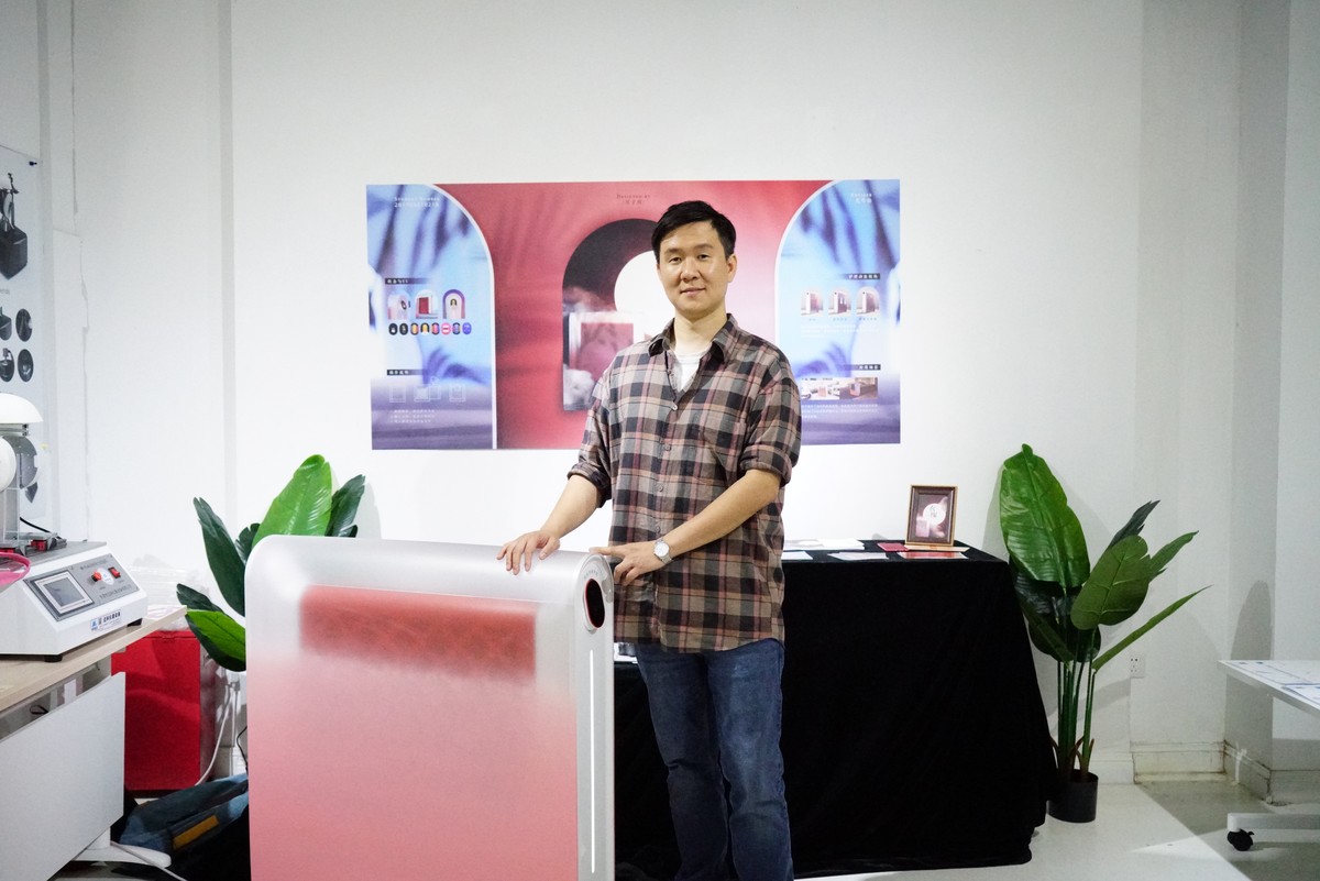 2021 undergraduate graduation design works，Graduation exhibition，School of Design, Hunan University ，Yi Xie，Nursing machine，