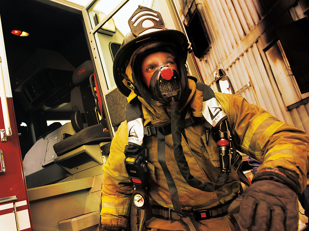Fire fighting appliances，Breathing mask，respirator，Professional tools，