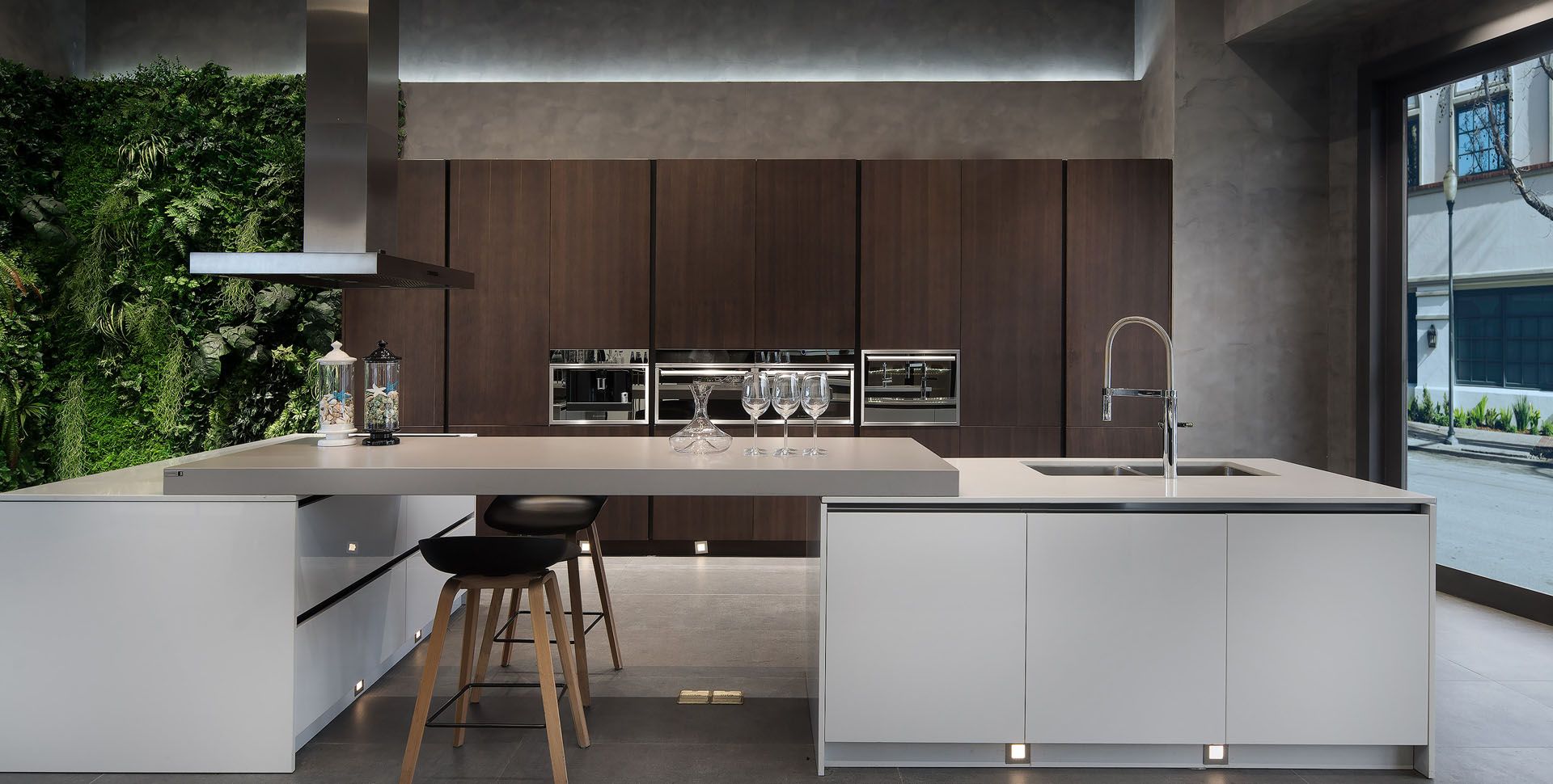 Interior decoration，Contrast color，black and white，2021 red dot product design award，