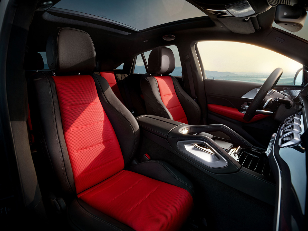 automobile，advertisement，Benz，