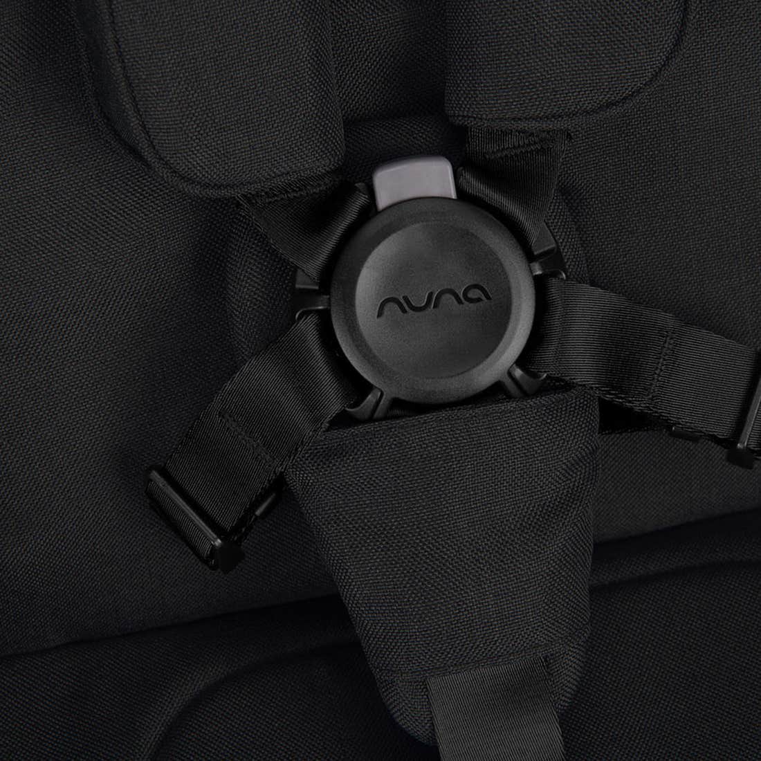 2021 red dot product design award，TRVL，baby carriage，