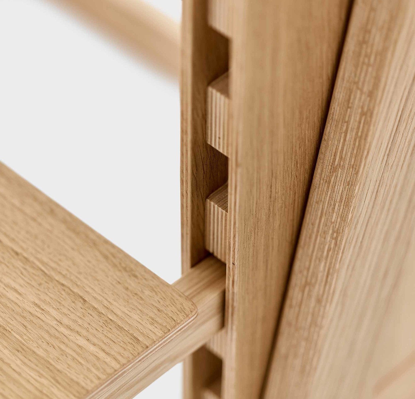 2021 red dot product design award，EverDesk，children，desk，