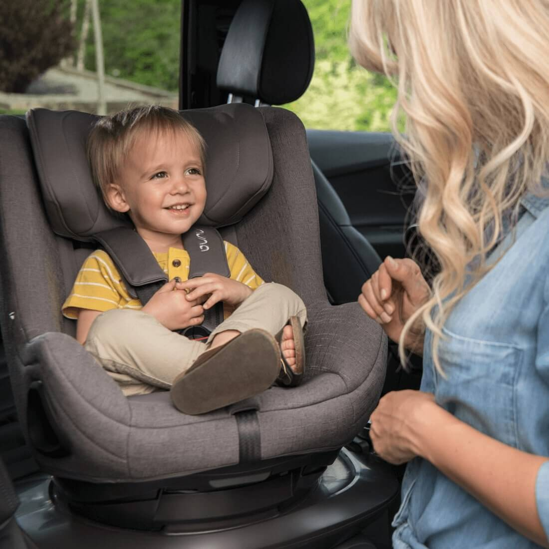 2021 red dot product design award，TODL™ next，Child car safety seat，in，