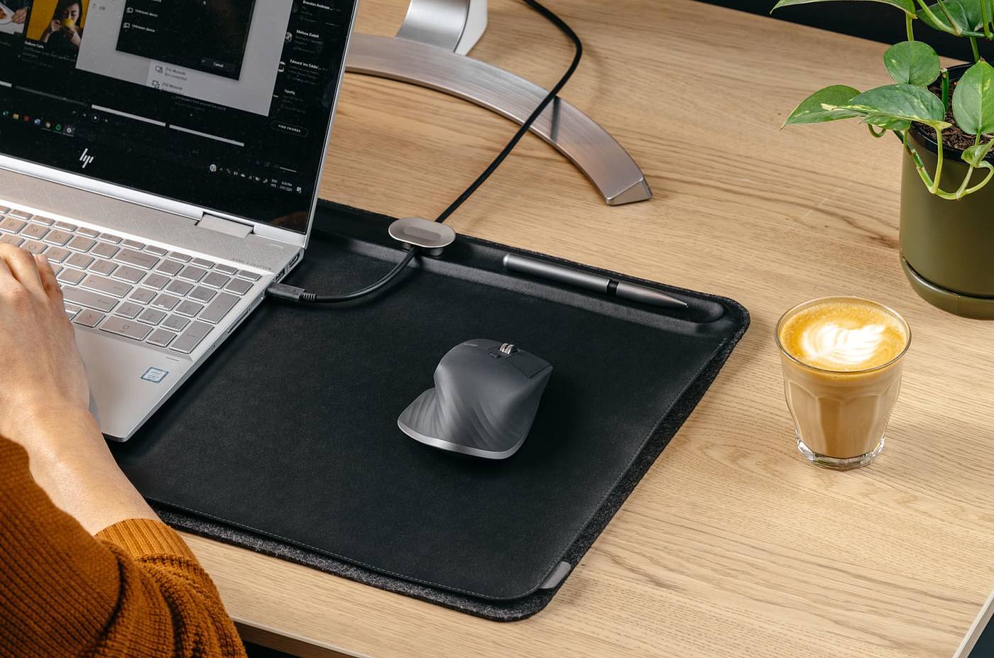 Table mat，Orbitkey Desk Mat，Office Supplies，2021 red dot product design award，