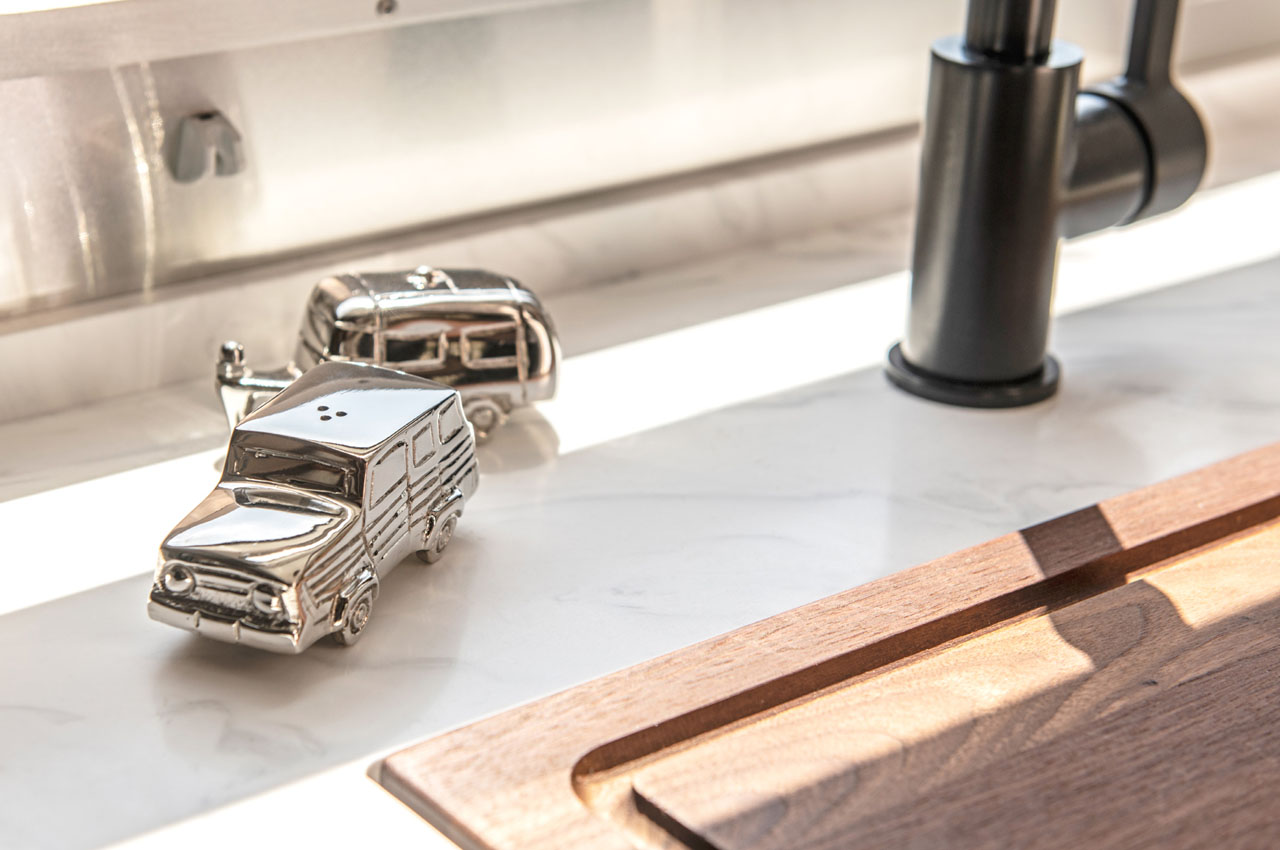 Touring car，camping，multi-function，