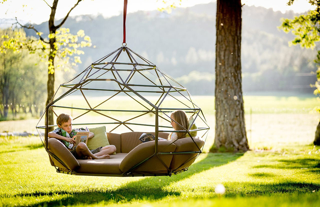 Tent，courtyard，cooker，Hanging chair，