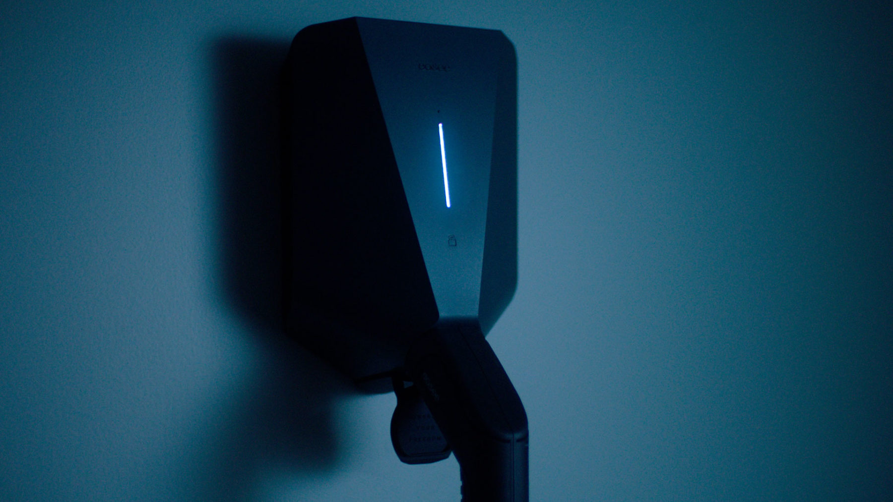 Car charging，robot，2021 red dot product design award，