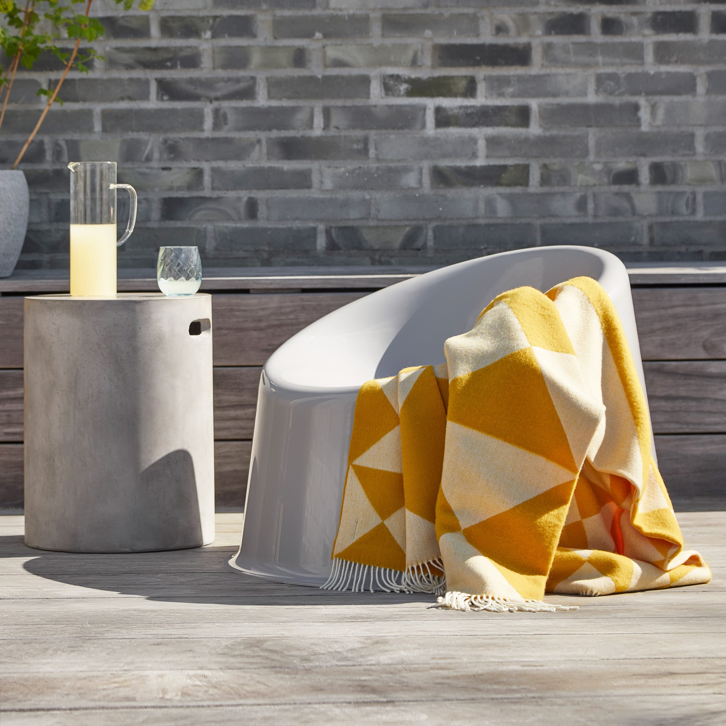 Panto Pop，chair，Hanging fireplace，cupboard，