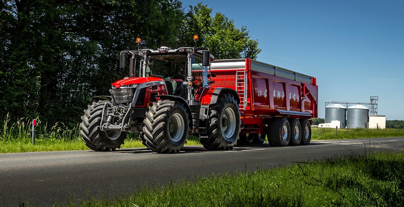 Tractor，Farming，2021 red dot product design award，