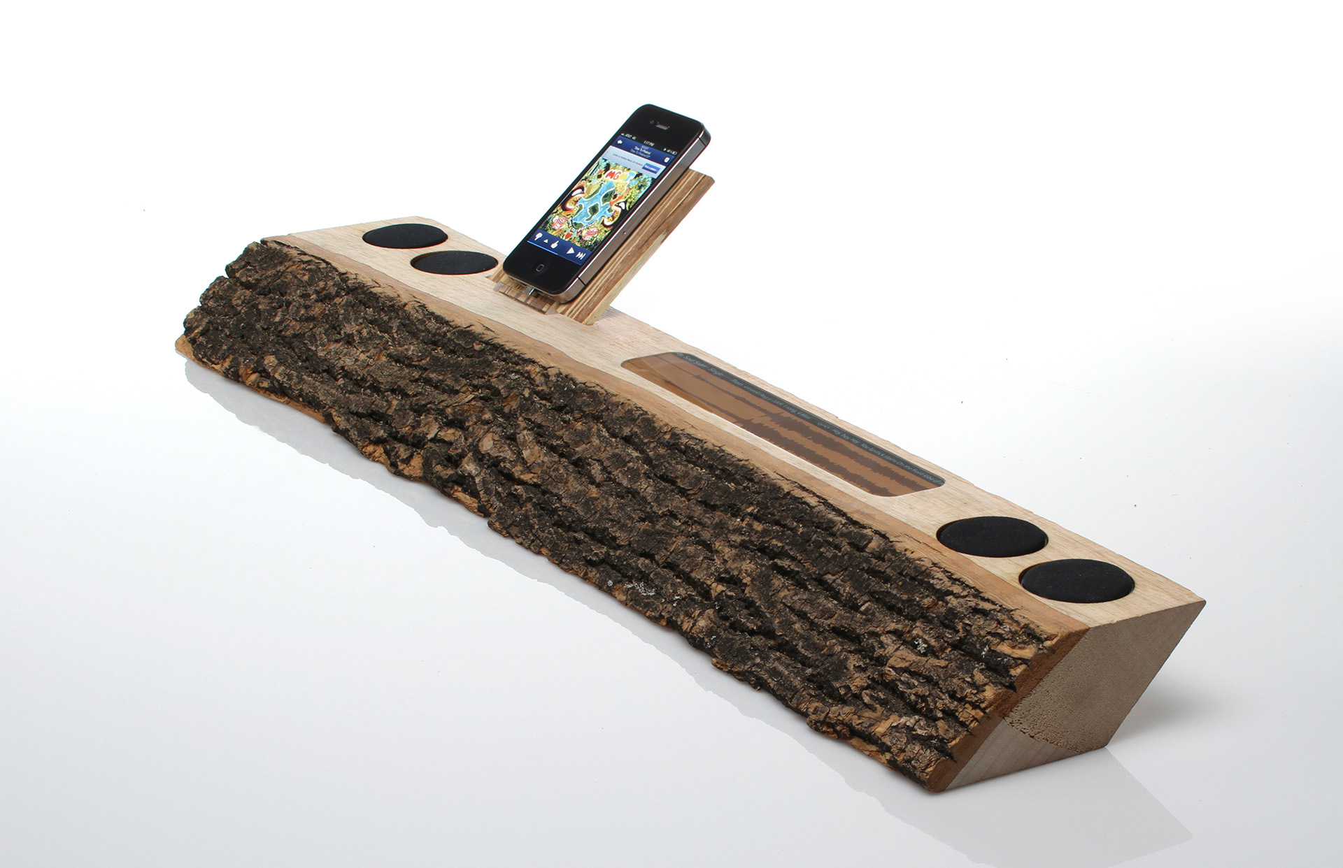 originality，inspiration，woodiness，loudspeaker box，Mobile phone charging base，Mobile phone bracket，texture of material，