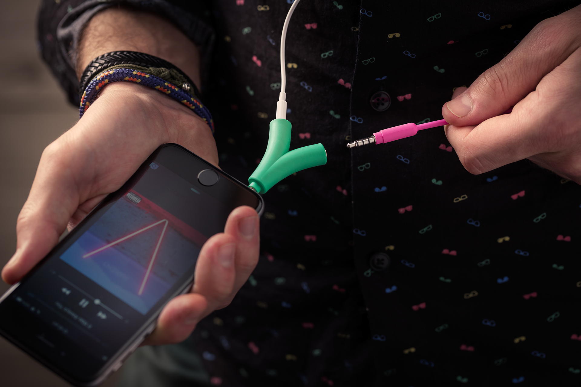 Electronics，headset，Audio equipment，Travel equipment，Cable，