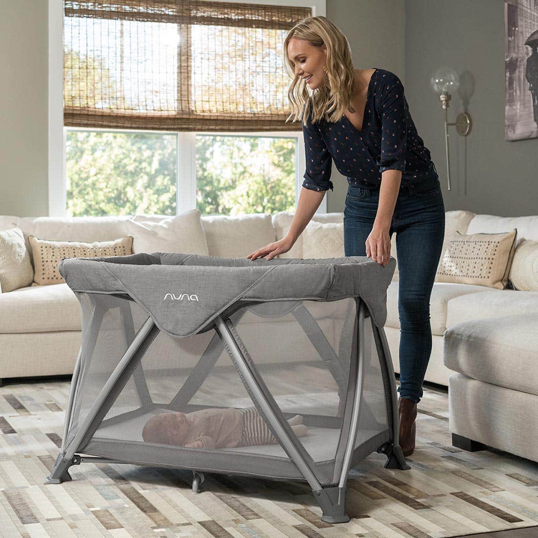 2021 red dot product design award，Seine Airlines，Baby bed，