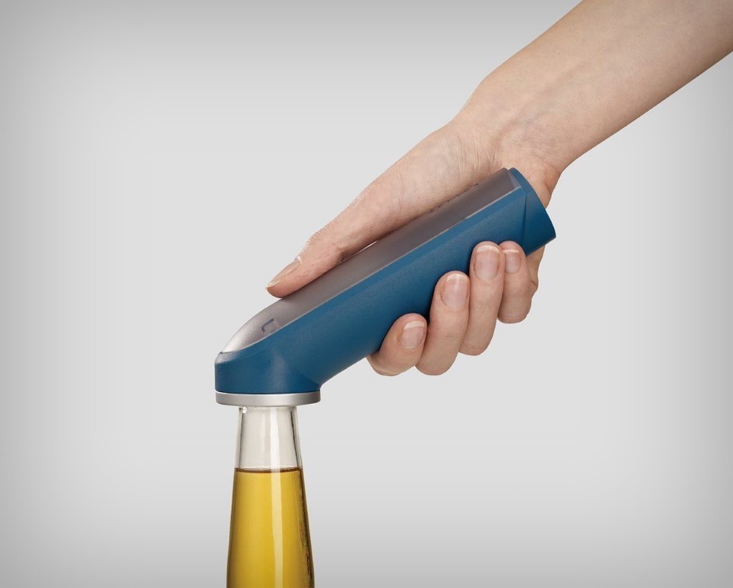 Bottle opener，Small ideas，