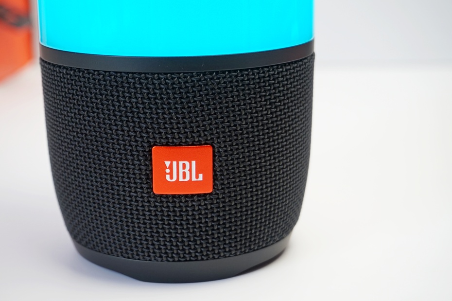 2017 red dot，Colorful lighting and sound，JBL Pulse 3，