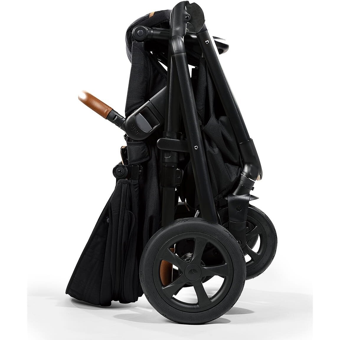 2021 red dot product design award，air ™，baby carriage，