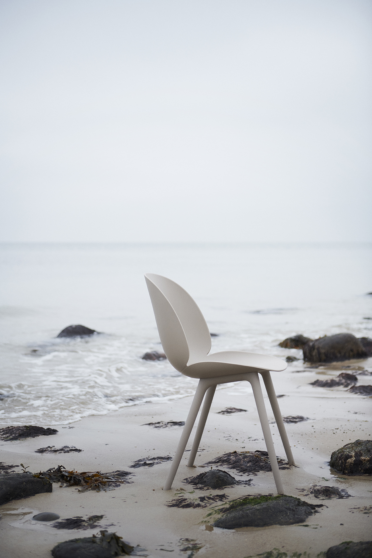 chair，outdoors，Sunscreen，