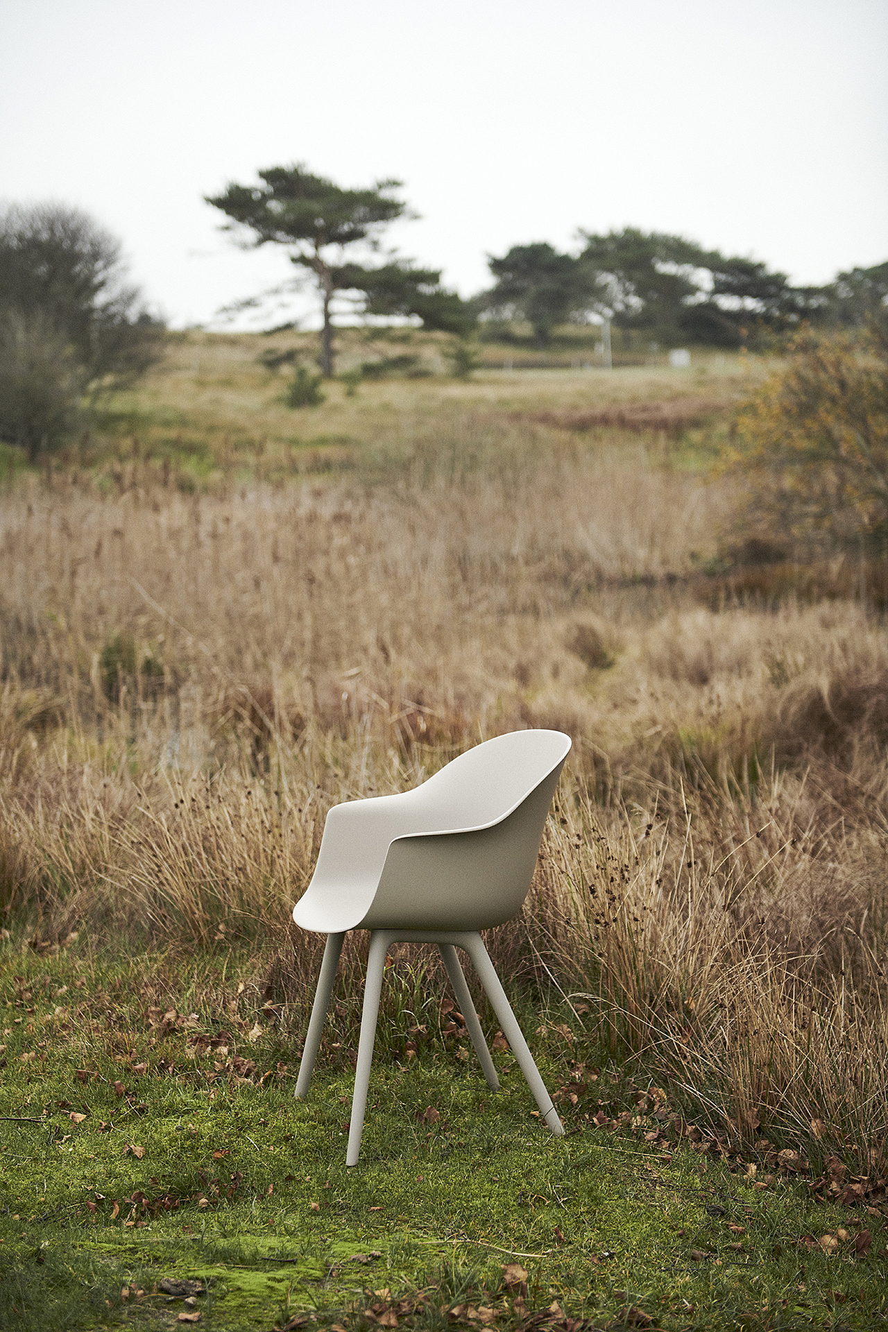 chair，outdoors，Sunscreen，