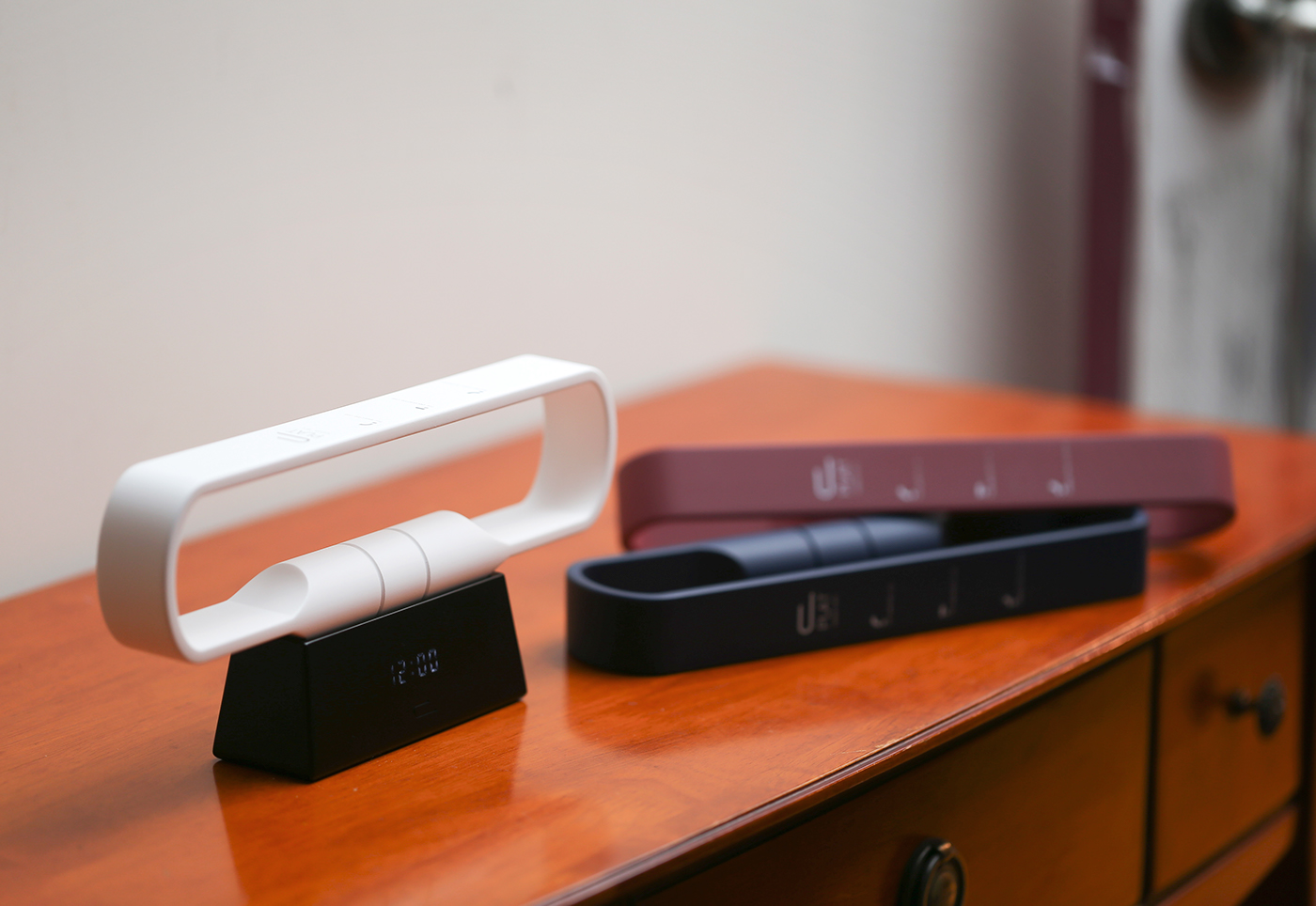 dumbbell，Bodybuilding，clock，motion，indoor，