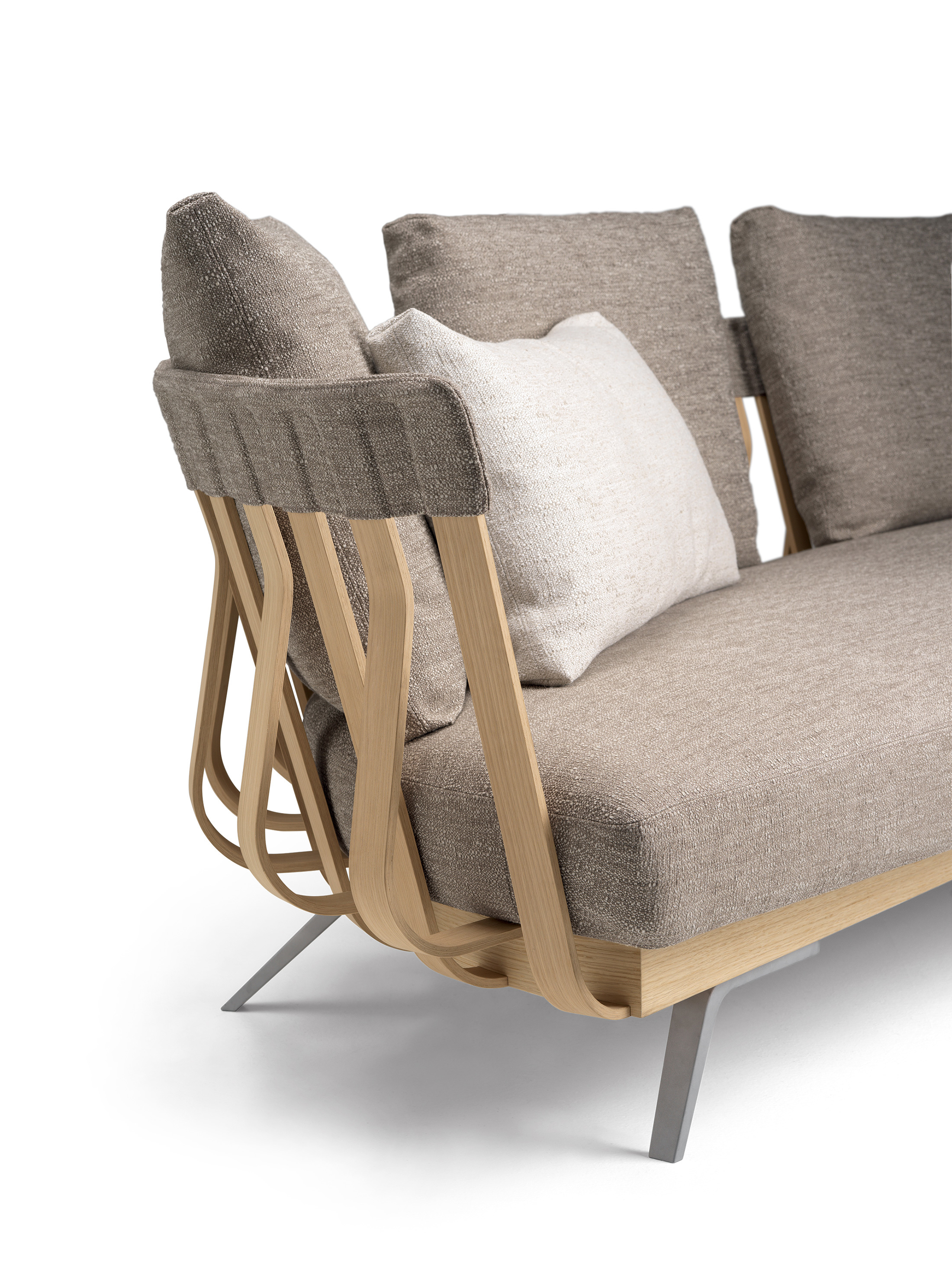 Armchair，wooden ，comfortable，2021 red dot product design award，