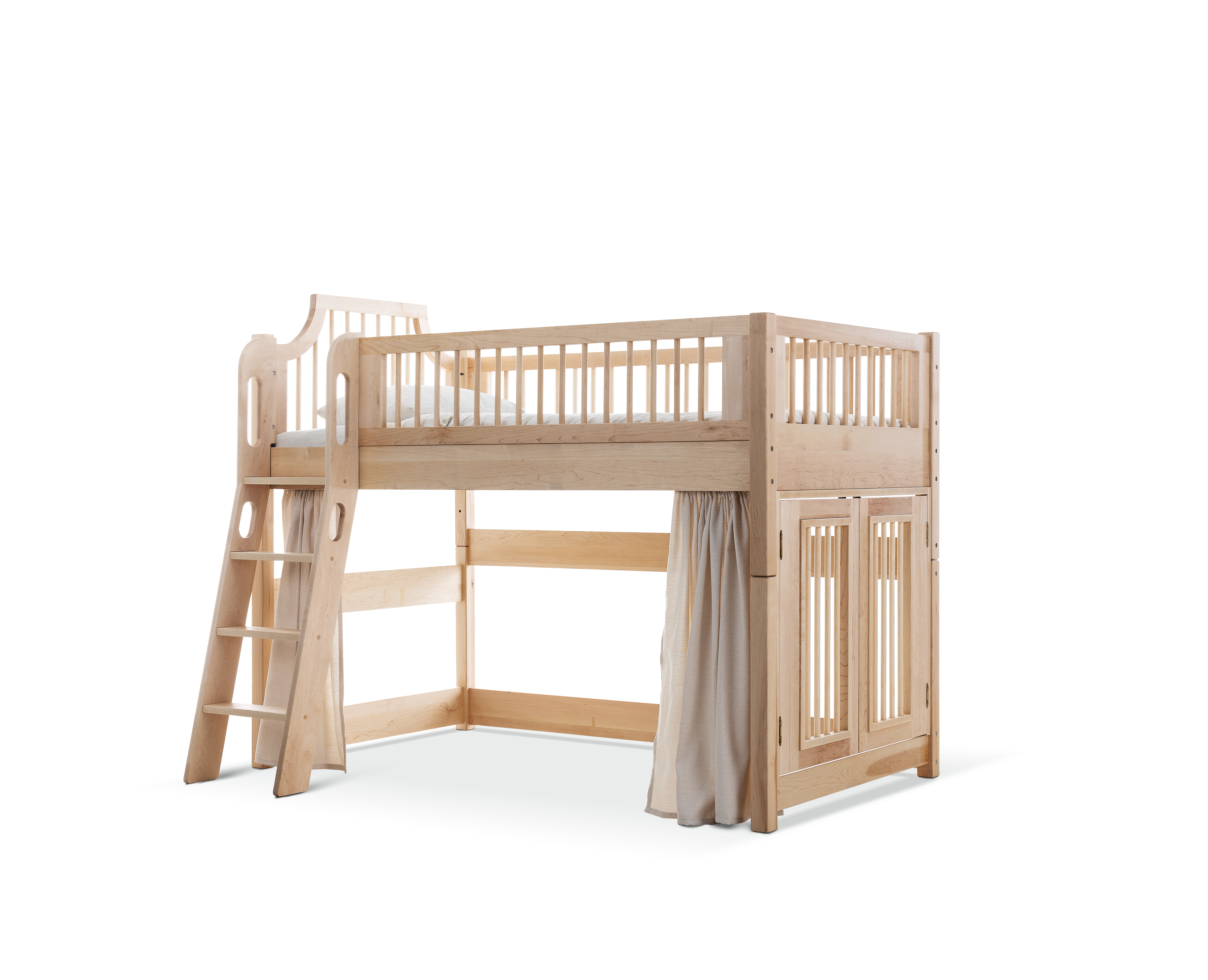 2021 red dot product design award，Children's Attic bed，Maple wood，