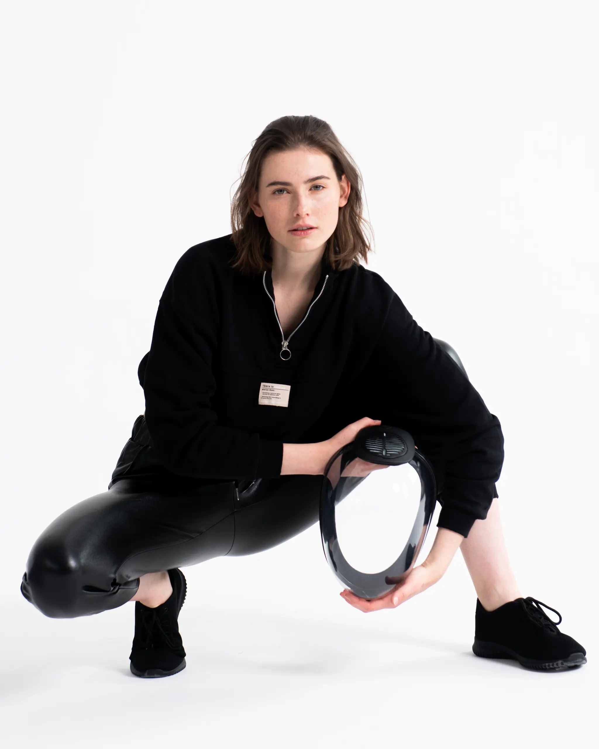 2021 red dot product design award，Breathing mask，Battery powered，