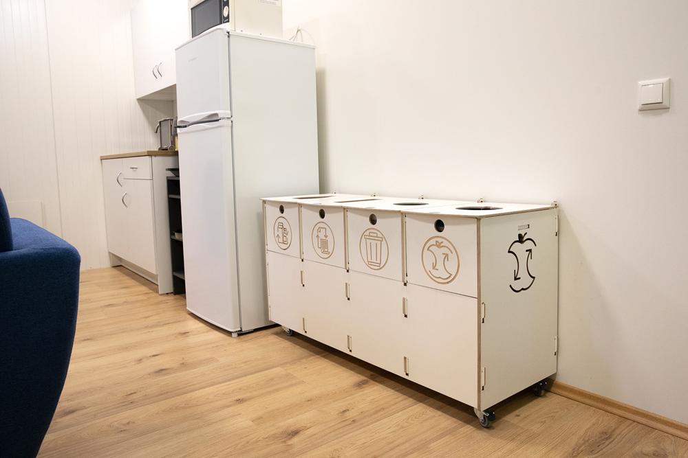 Container W4，Garbage sorting station，trash can，2021 red dot product design award，