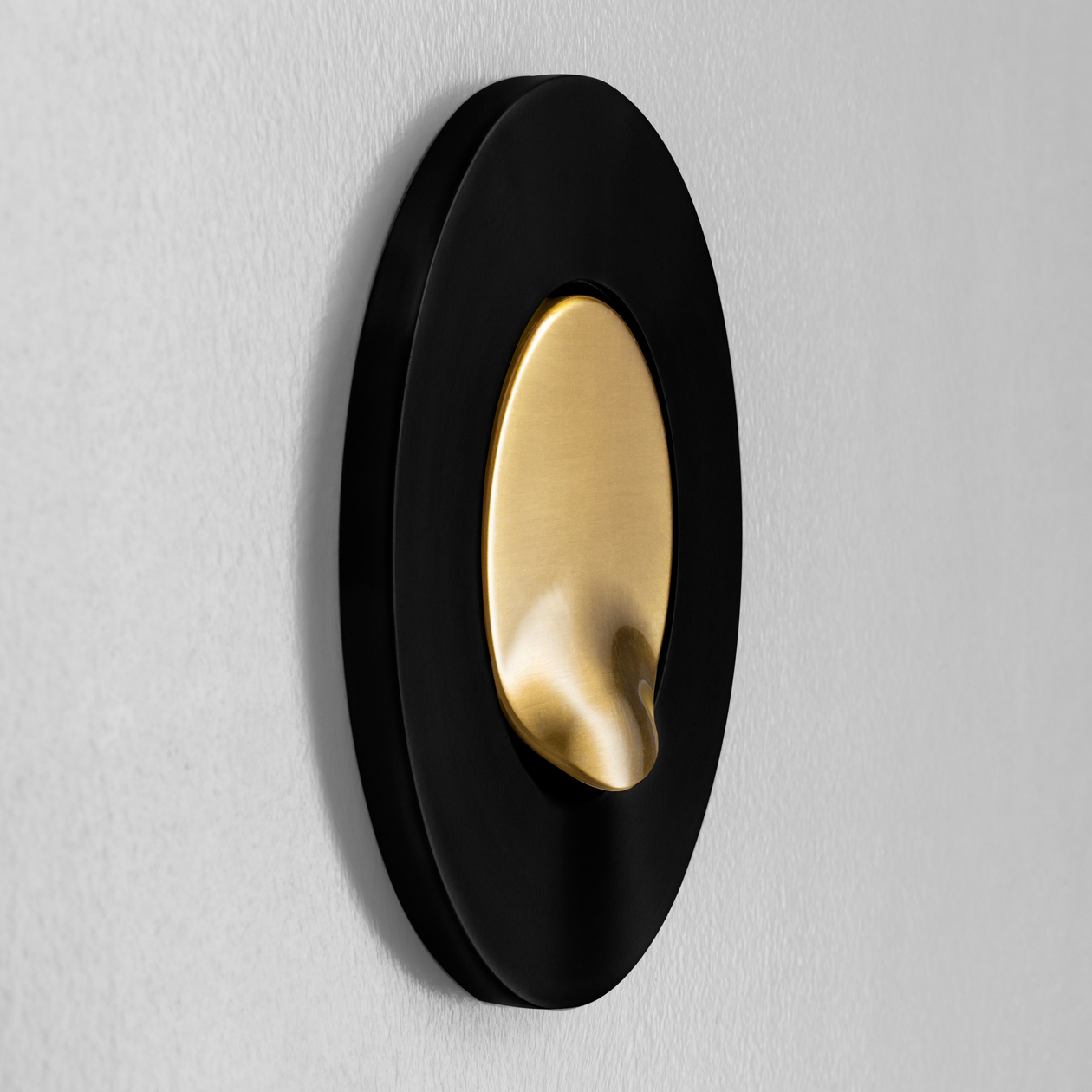 2021 red dot product design award，LED EYE，Built in lighting，