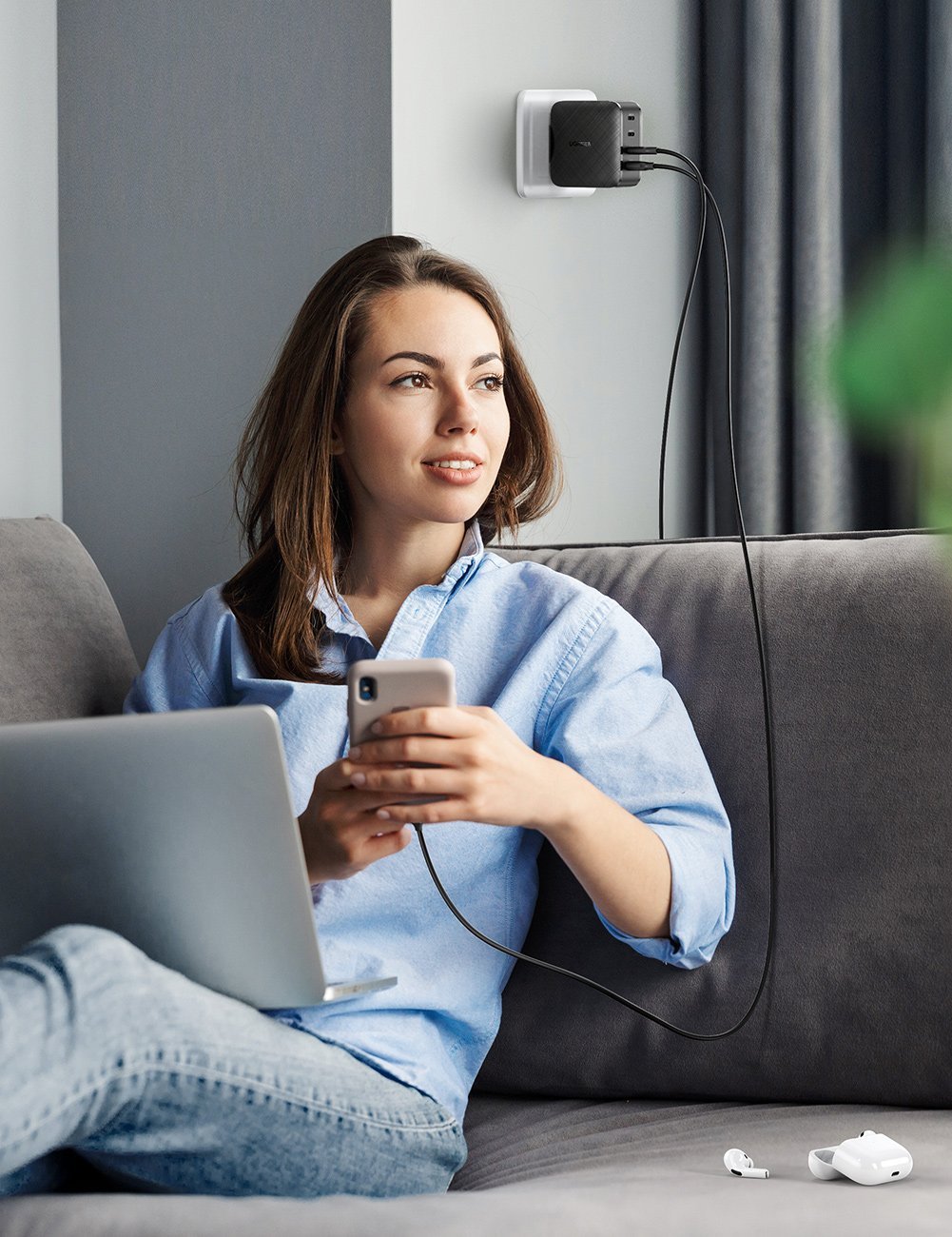 2021 red dot product design award，CD224 GaN Charger，Charger，