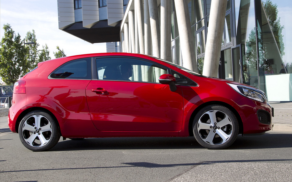 2017 red dot，Kia Rio ，Kia Rio，automobile，