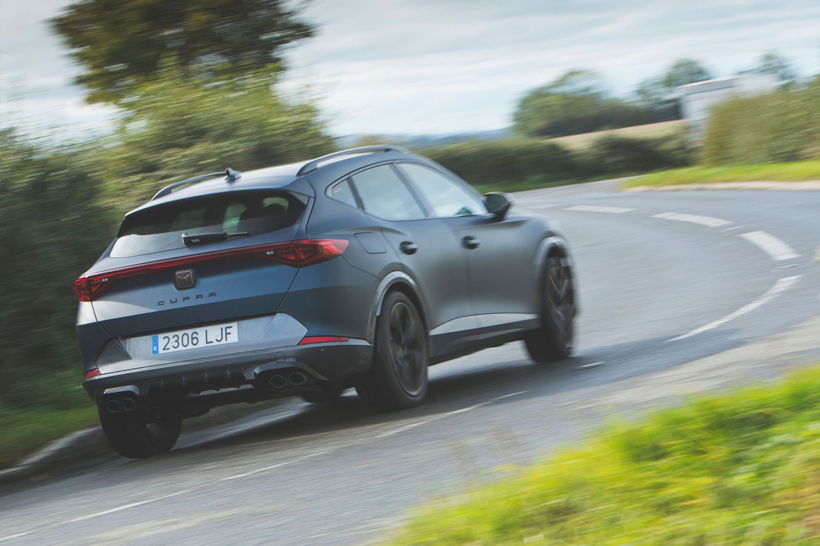 automobile，suv，2021 red dot product design award，