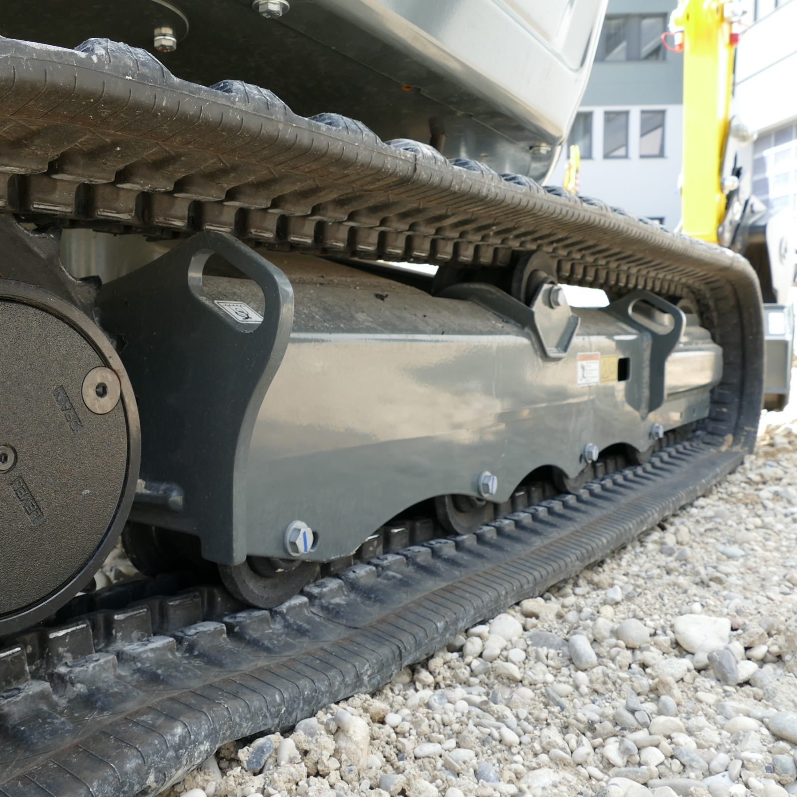 excavating machinery，Zero tail，2021 red dot product design award，