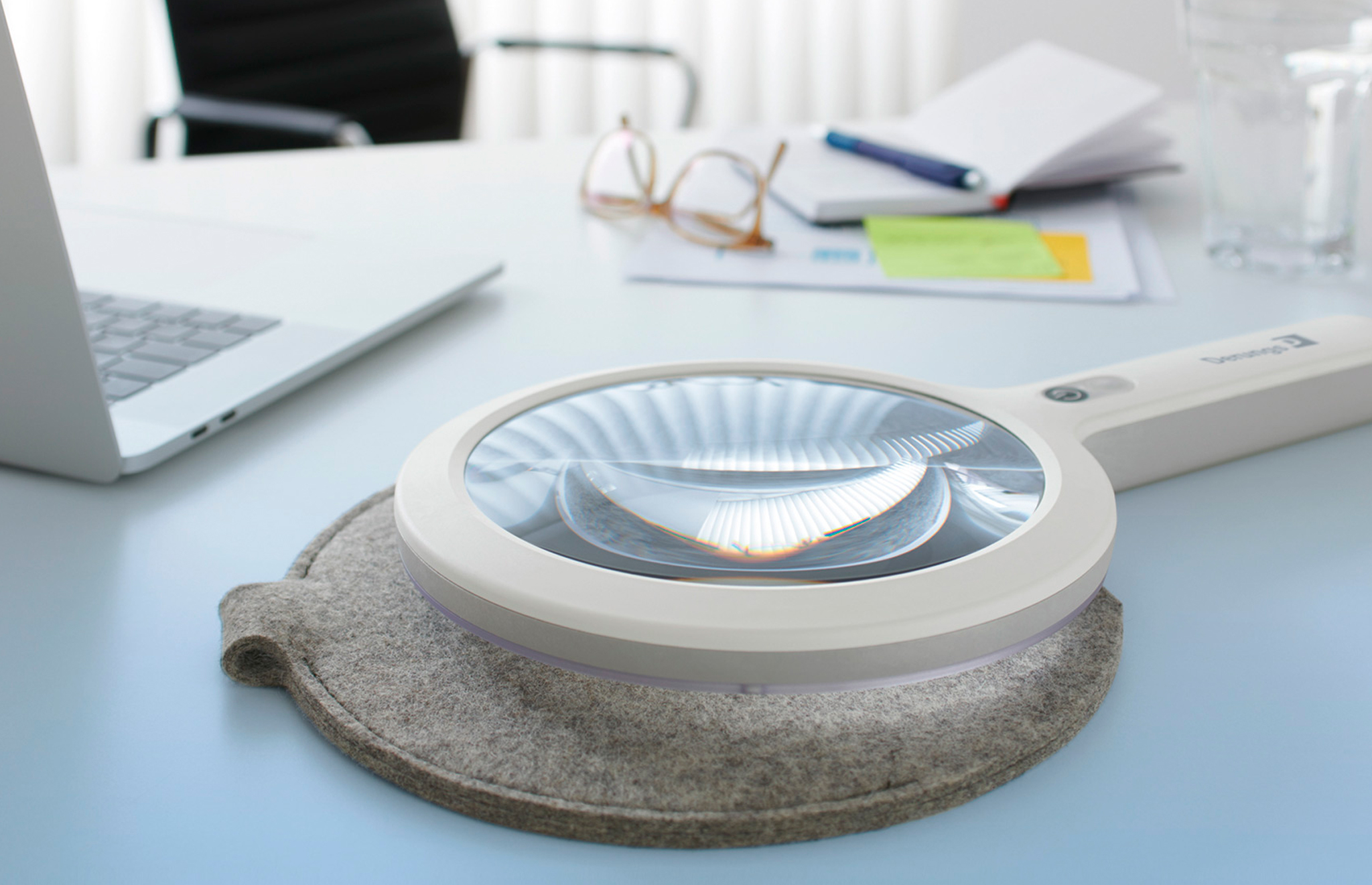 magnifier，hold，Acrylic glass，2021 red dot product design award，