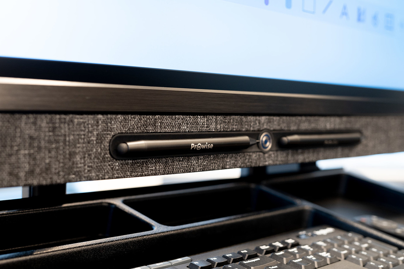 2021 red dot product design award，touch screen，Prowise，