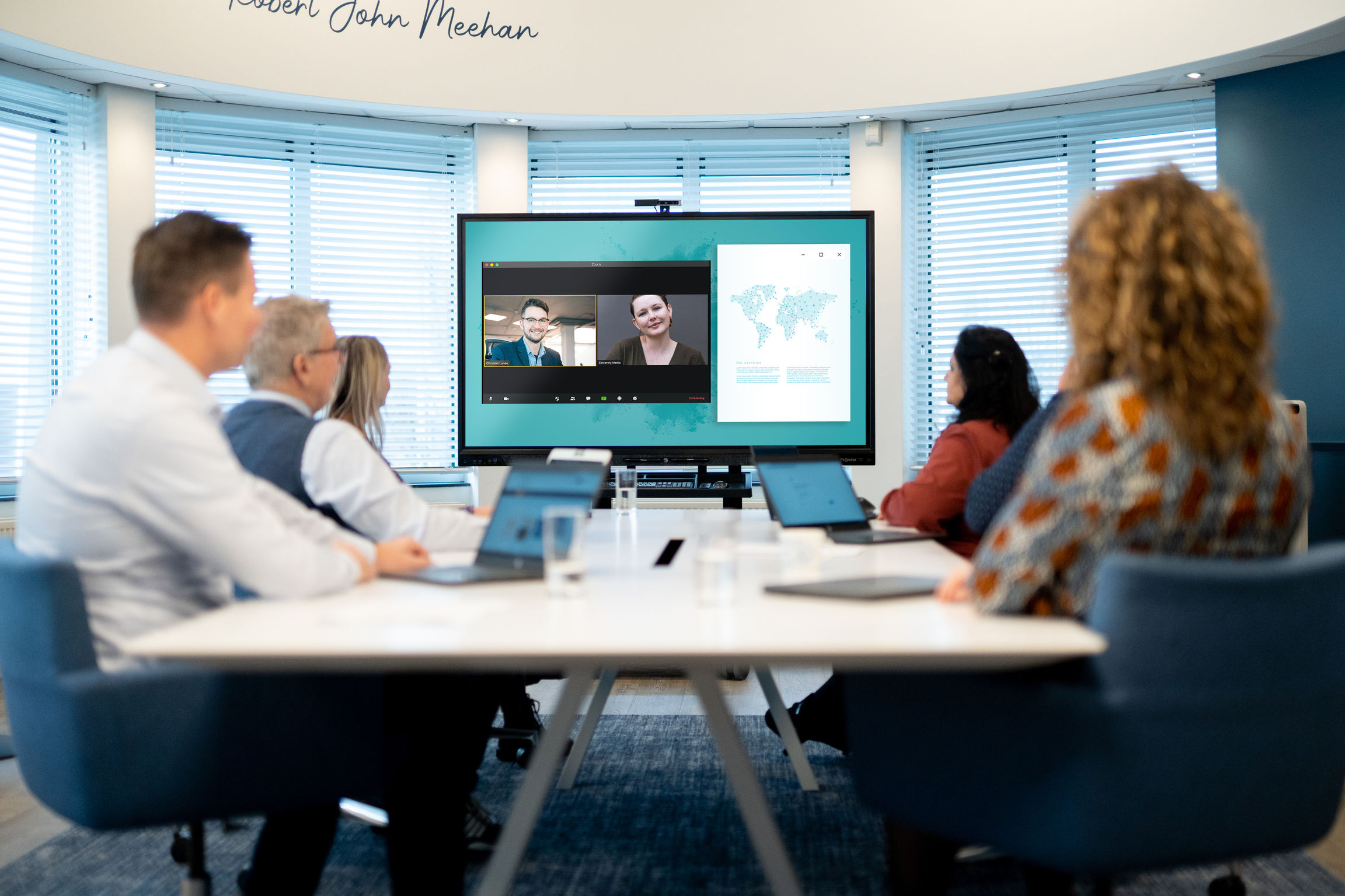 2021 red dot product design award，touch screen，Prowise，