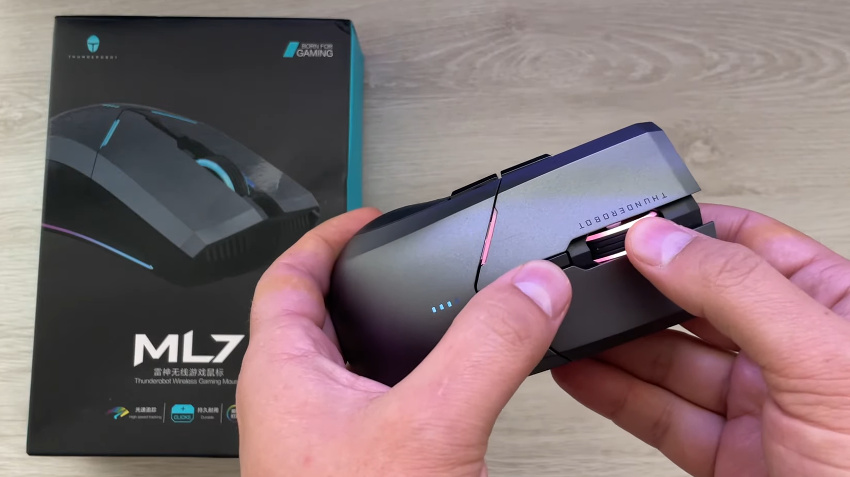 2021 red dot product design award，mouse，ThundeRobot ML703，