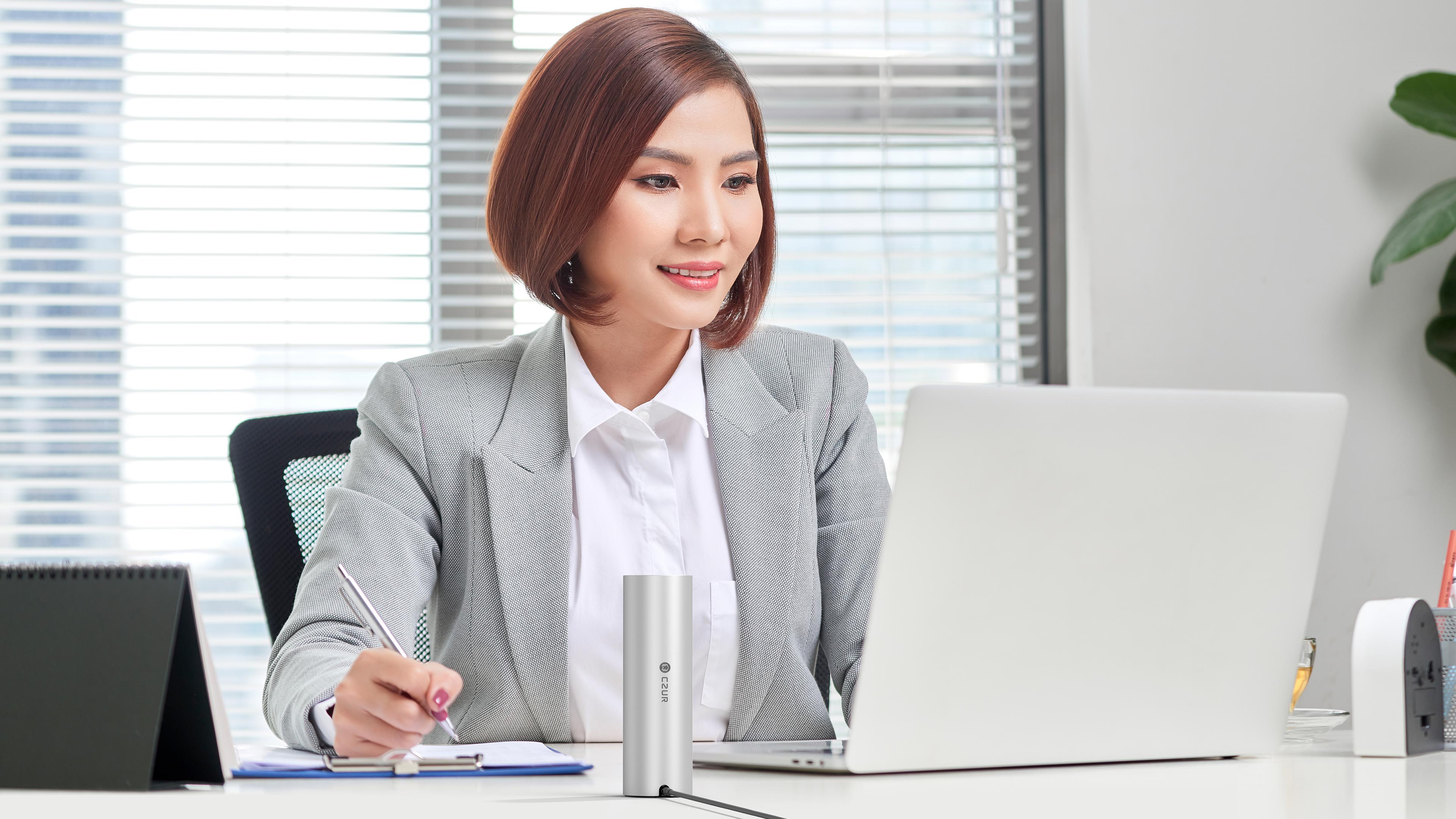 Postural appliance，Small volume，Wide angle HD lens，2021 red dot product design award，