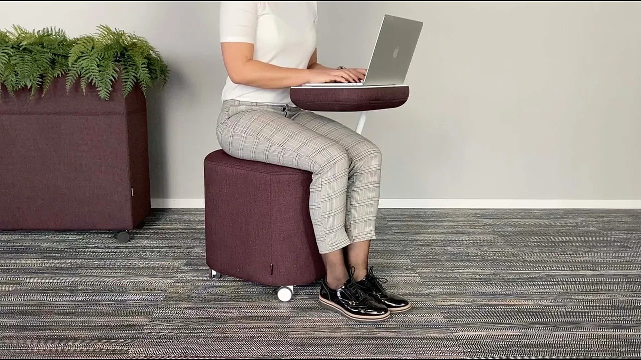 2021 red dot product design award，iQseat，chair，stool，