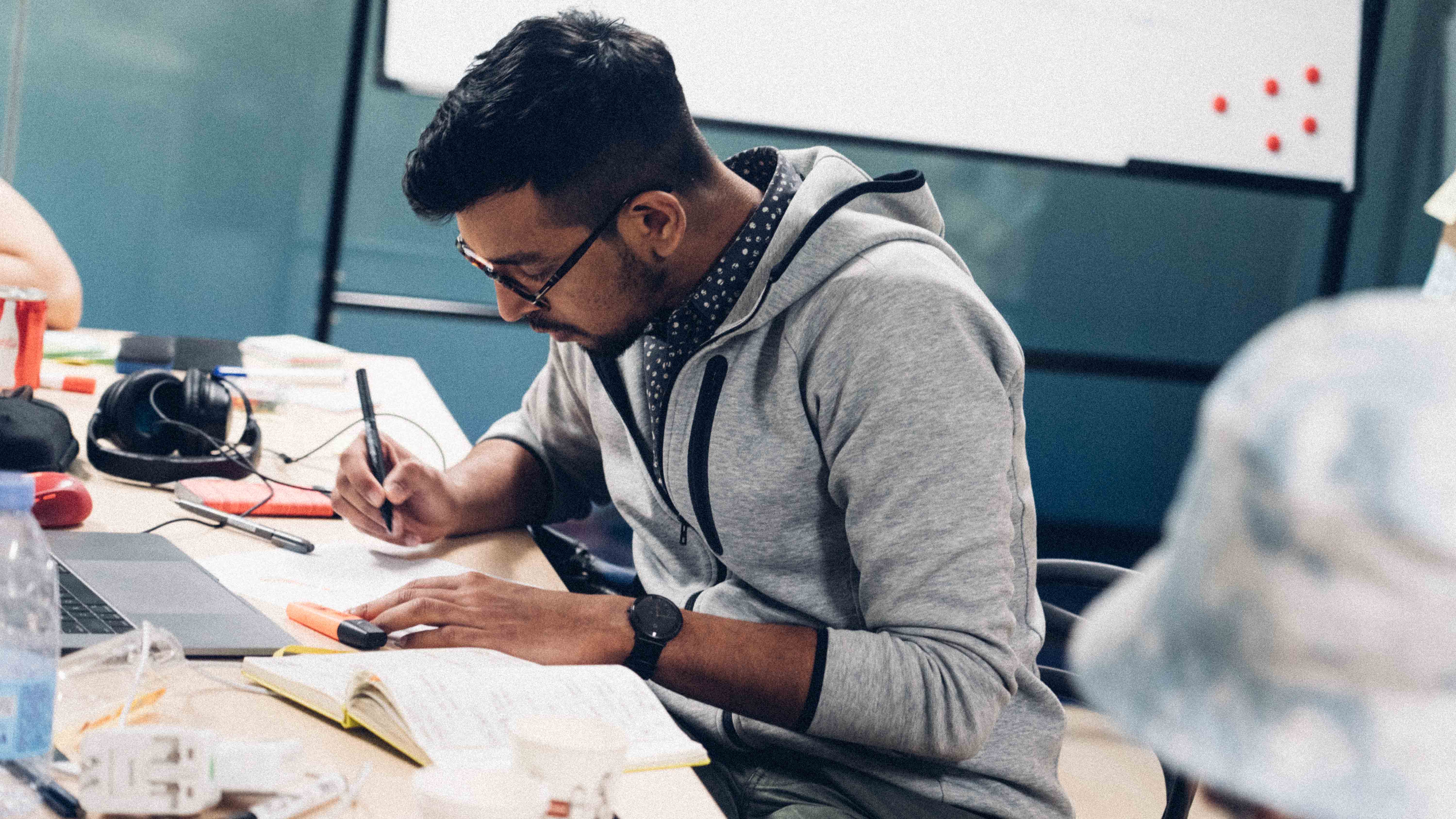 inward，Logitech，Forward looking conceptual design，