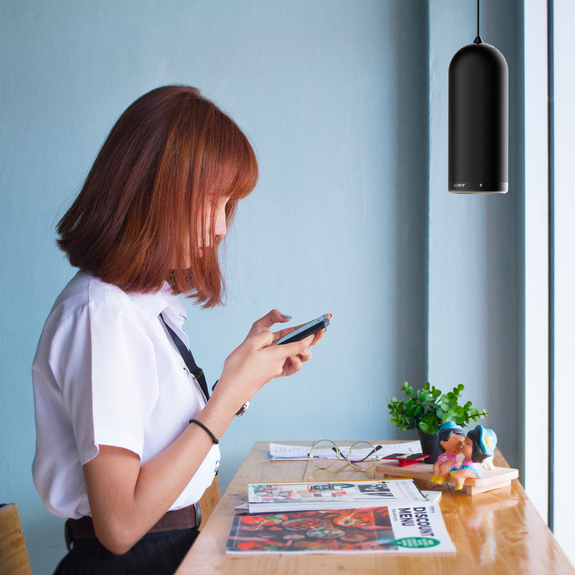 conceptual design，Sony，loudspeaker box，Bluetooth，a chandelier，originality，black，