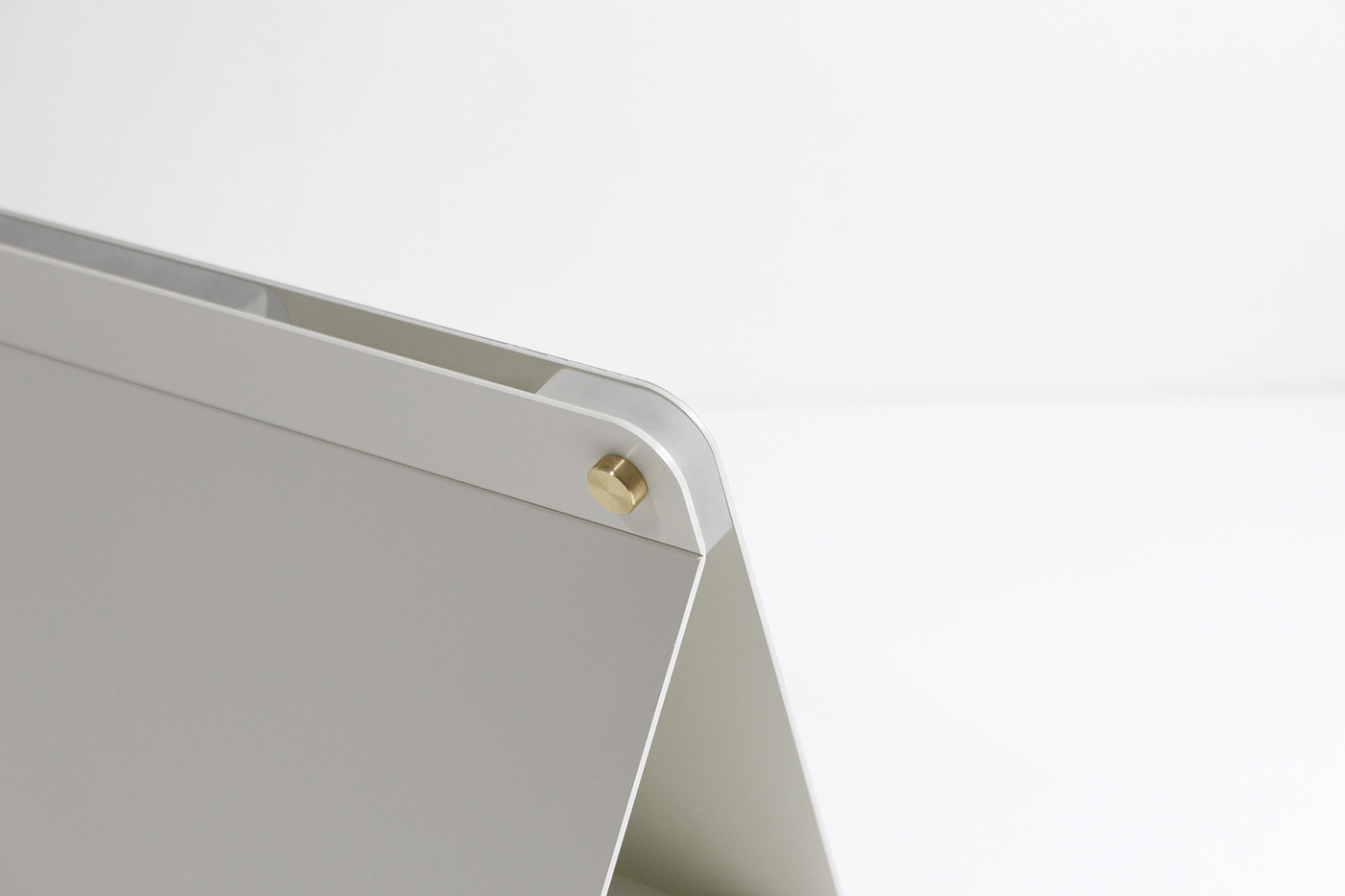 sticky note，Penholder，Cardholder，Tape distributor，Desktop supplies，