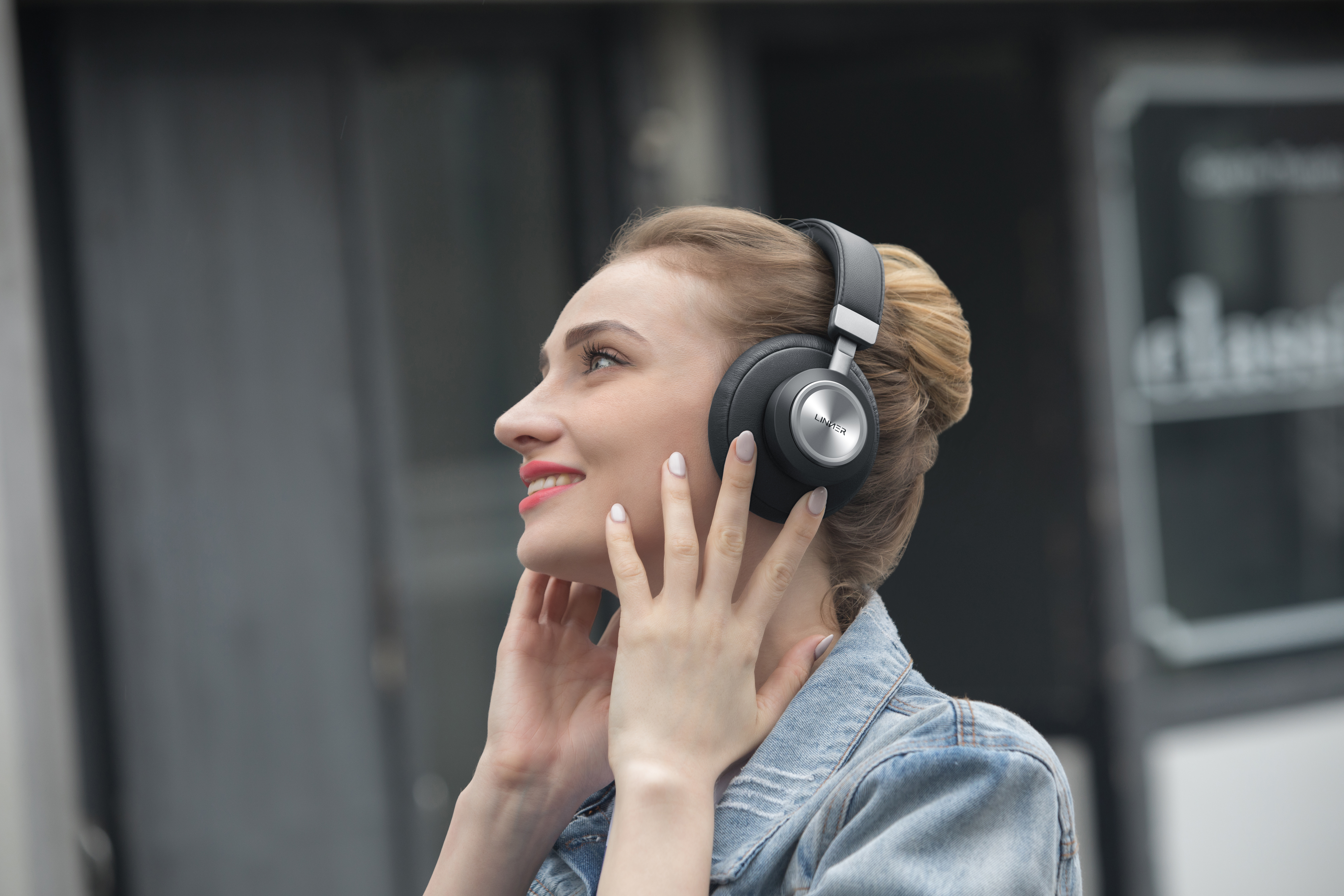 Noise reduction earphone，