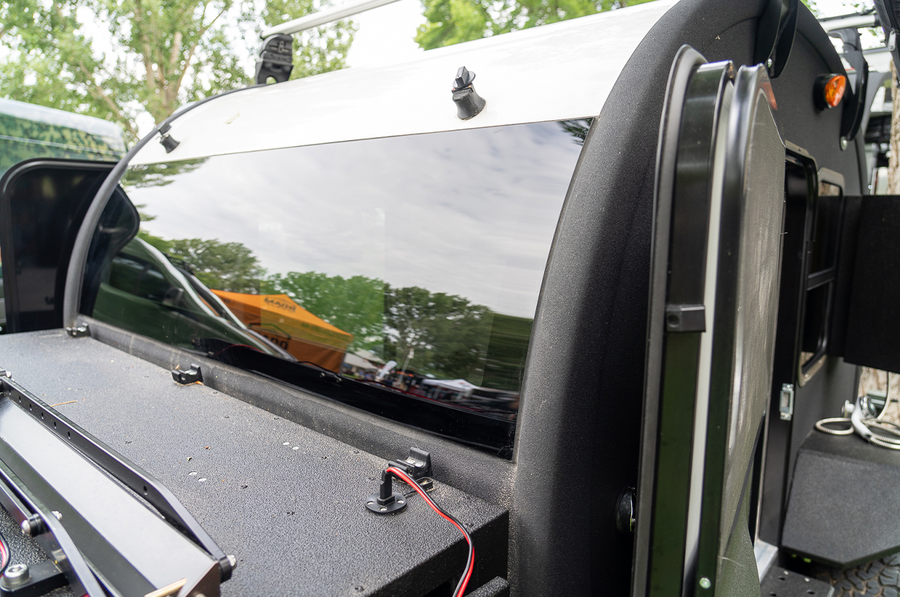 Black Bean，trailer，Automobile design，