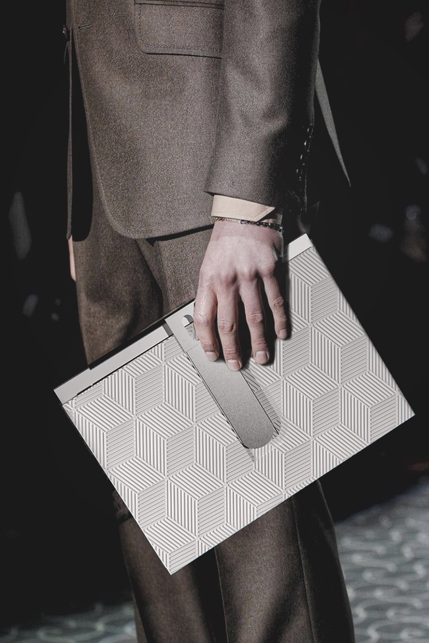 Notebook computer，Adjustable display，practical，