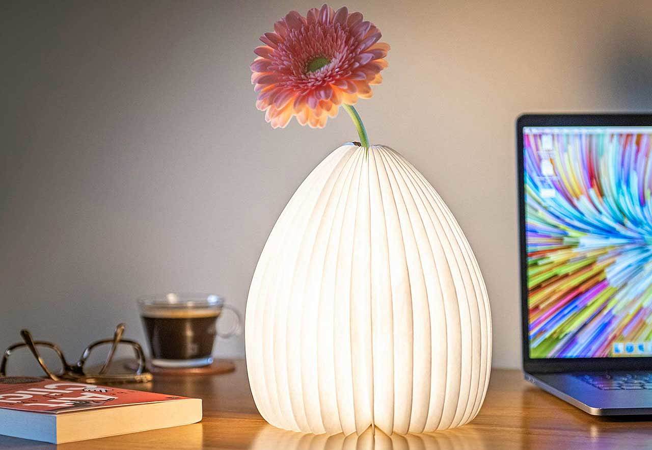 lamps and lanterns，vase，Aesthetic feeling，intelligence，
