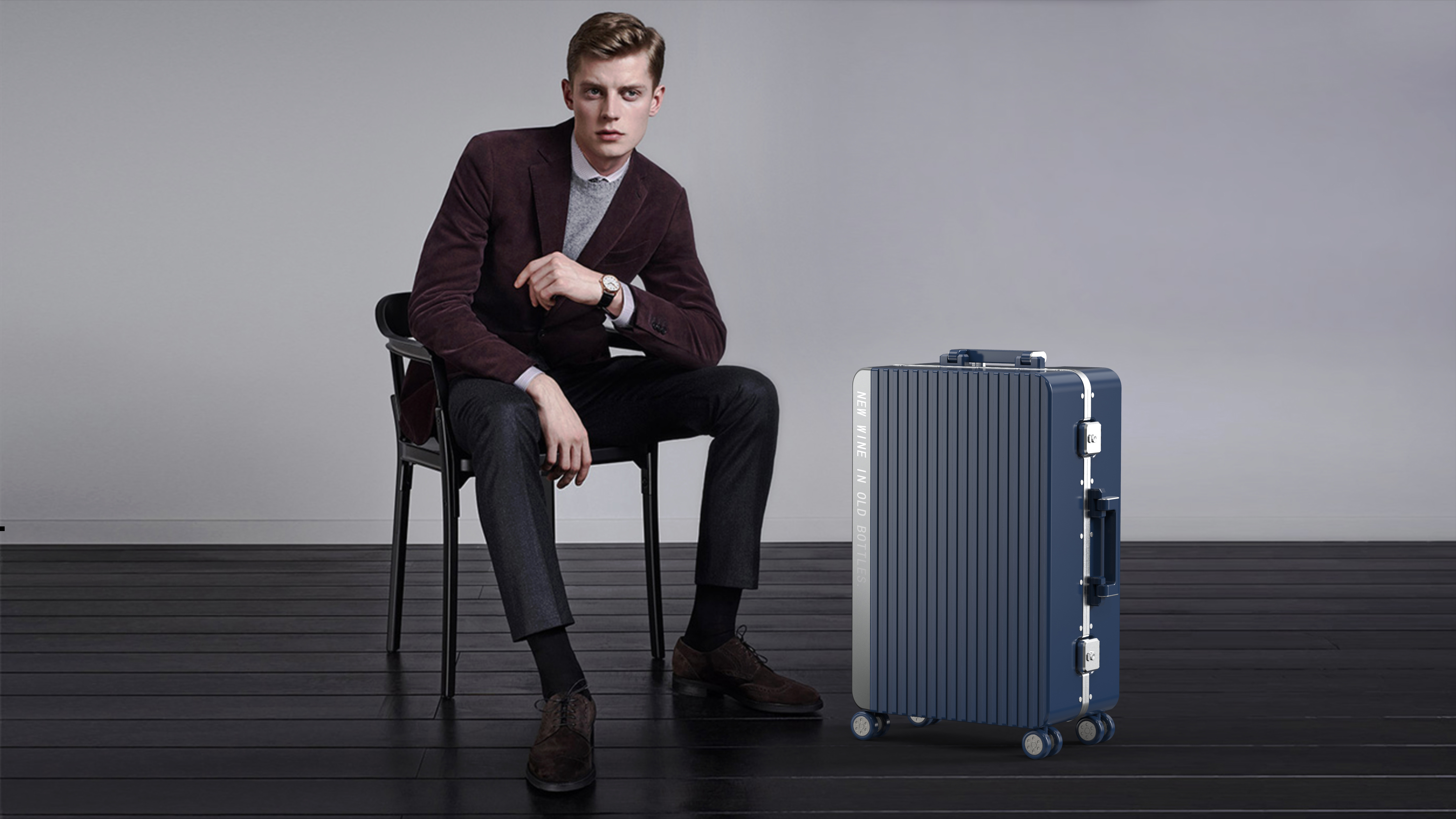 be younger，business affairs，customization ，