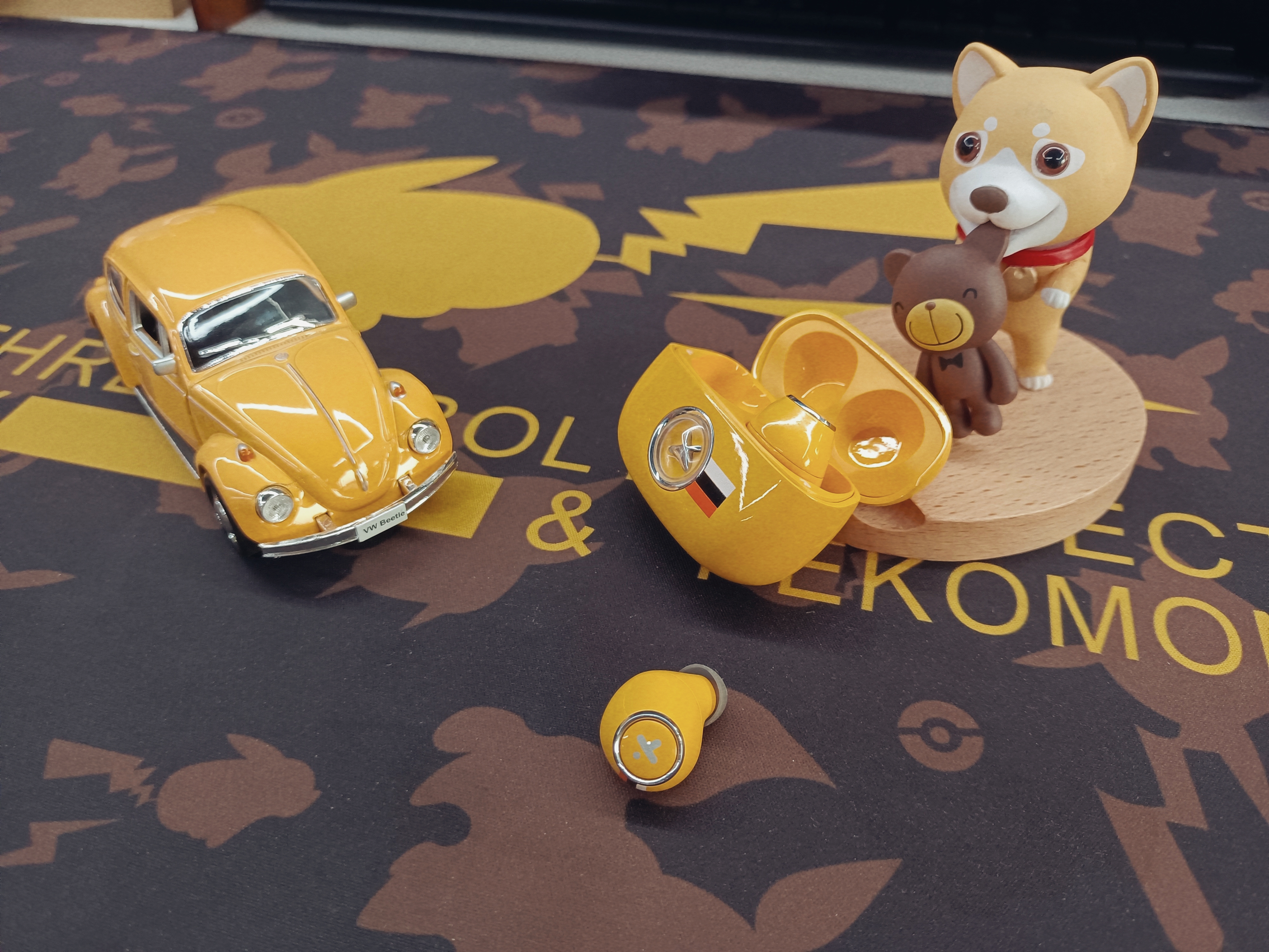 tws，id，Design，Bluetooth headset，headset，