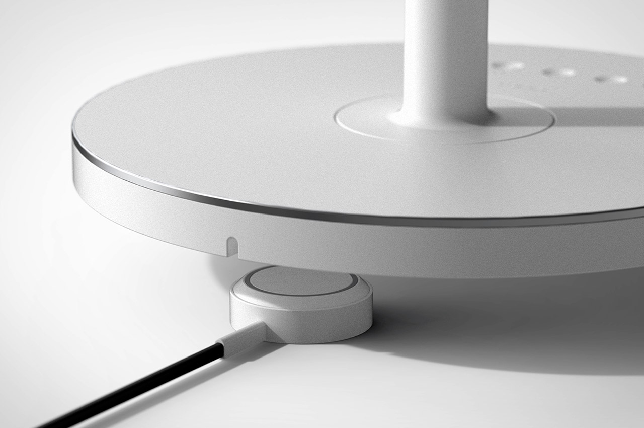 Deemed Reverse，electric fan，Wireless charging，