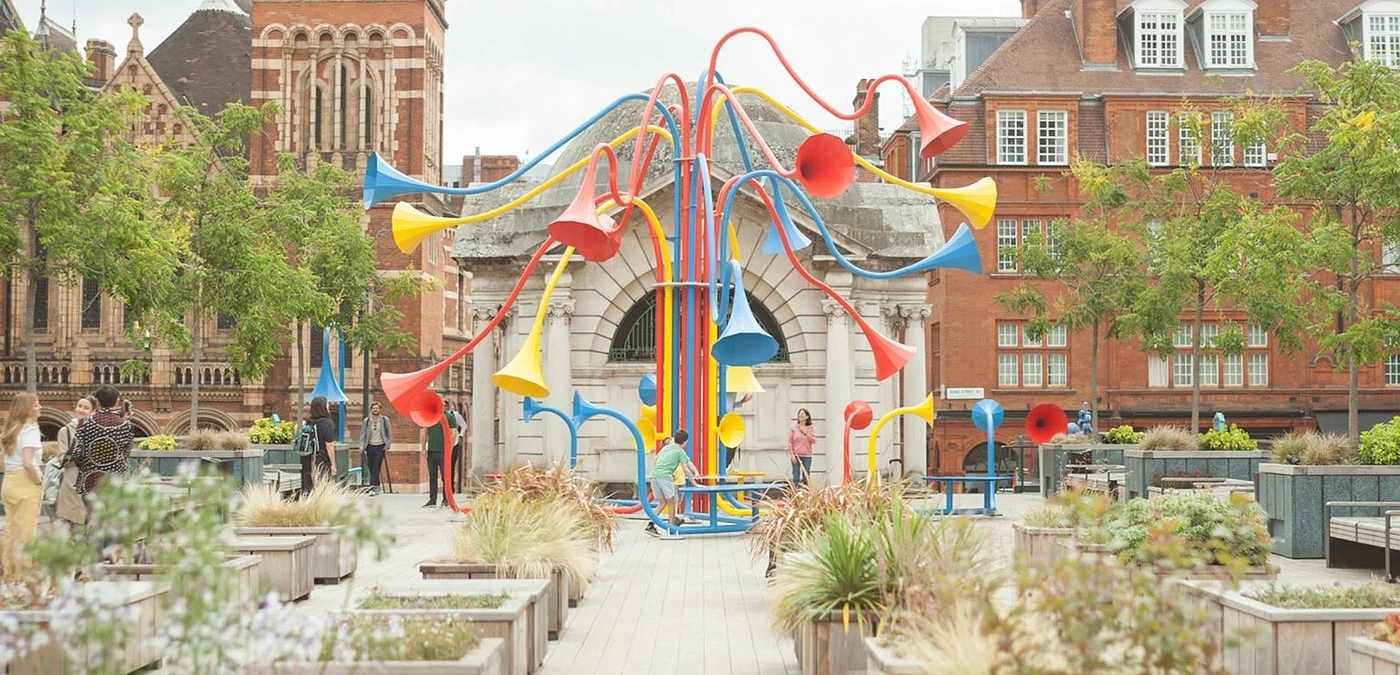 flower，horn，colour，communal facilities，