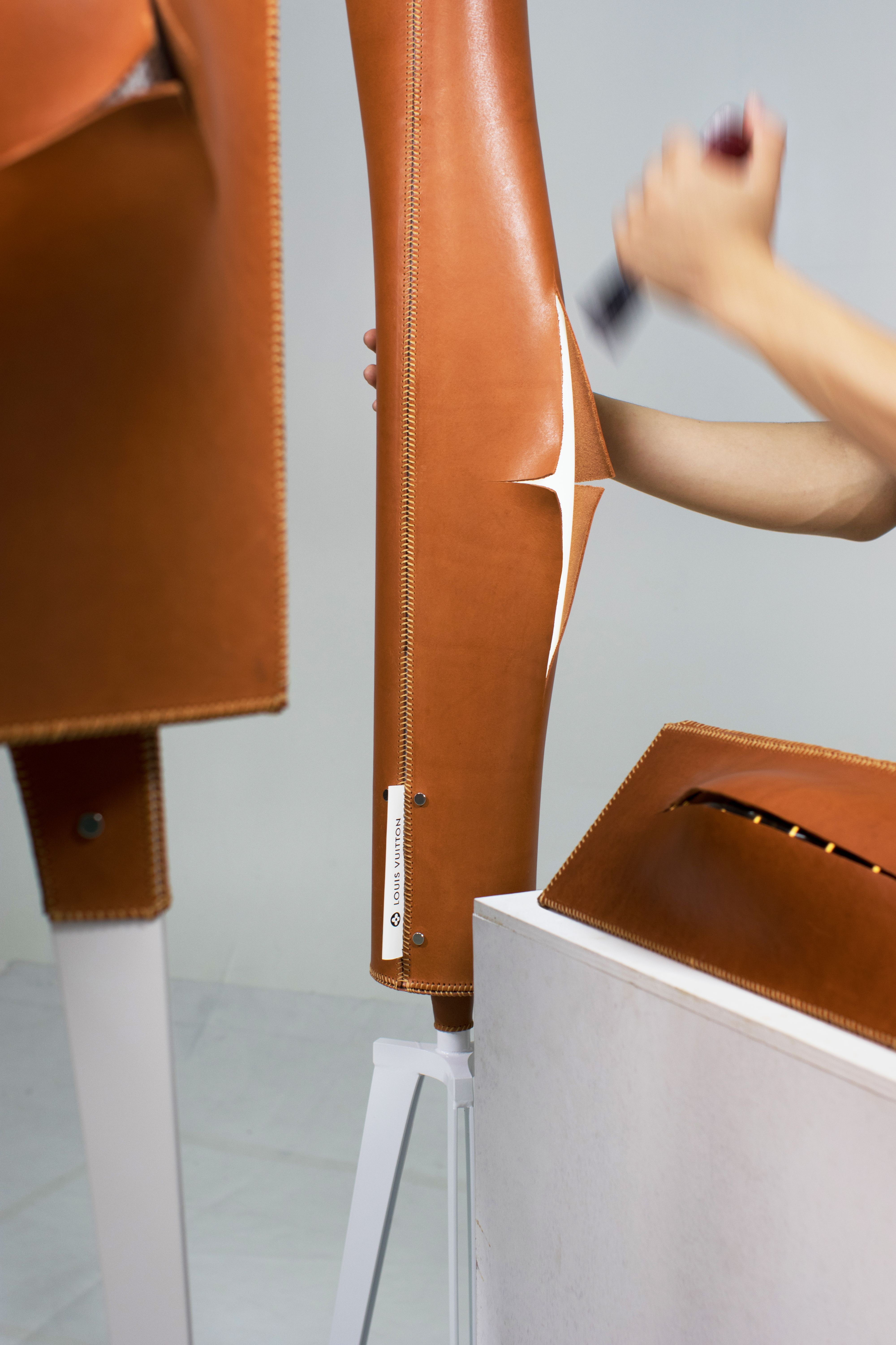 Speculative design, criticism, consumerism, graduation design, products，